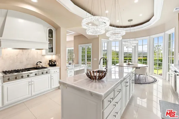 $5,999,000 | 1403 Kingsboro Court, Westlake Village, CA 91362