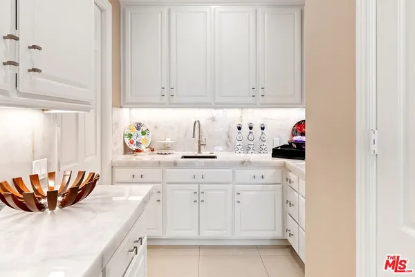 $5,999,000 | 1403 Kingsboro Court, Westlake Village, CA 91362