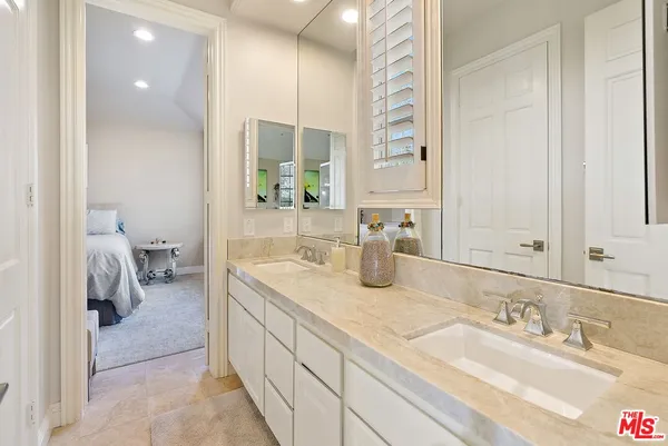 $5,999,000 | 1403 Kingsboro Court, Westlake Village, CA 91362