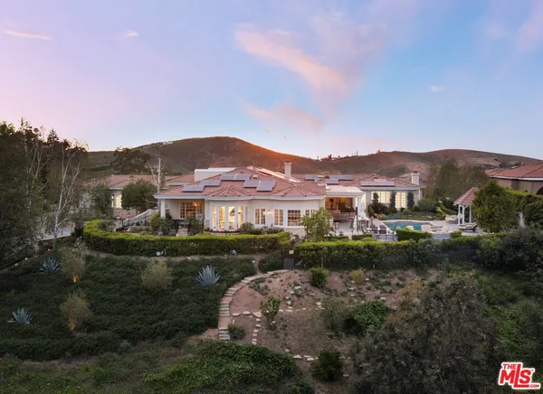 $5,999,000 | 1403 Kingsboro Court, Westlake Village, CA 91362
