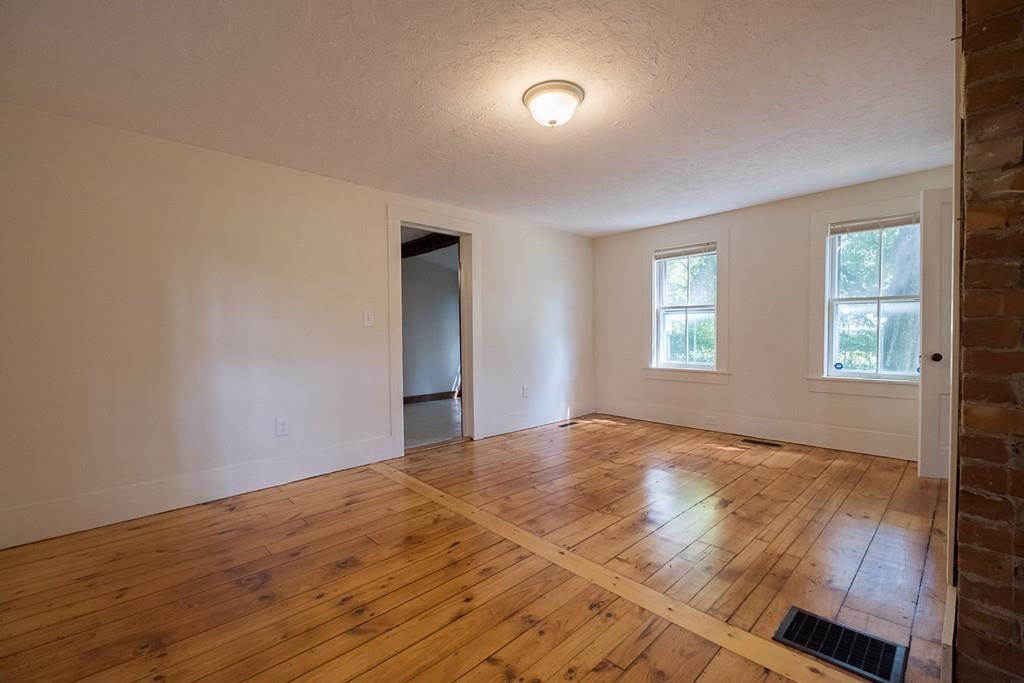 114 Old Amherst Road Sunderland, MA 01375 - Photo 8 of 28 Gallery Image 8