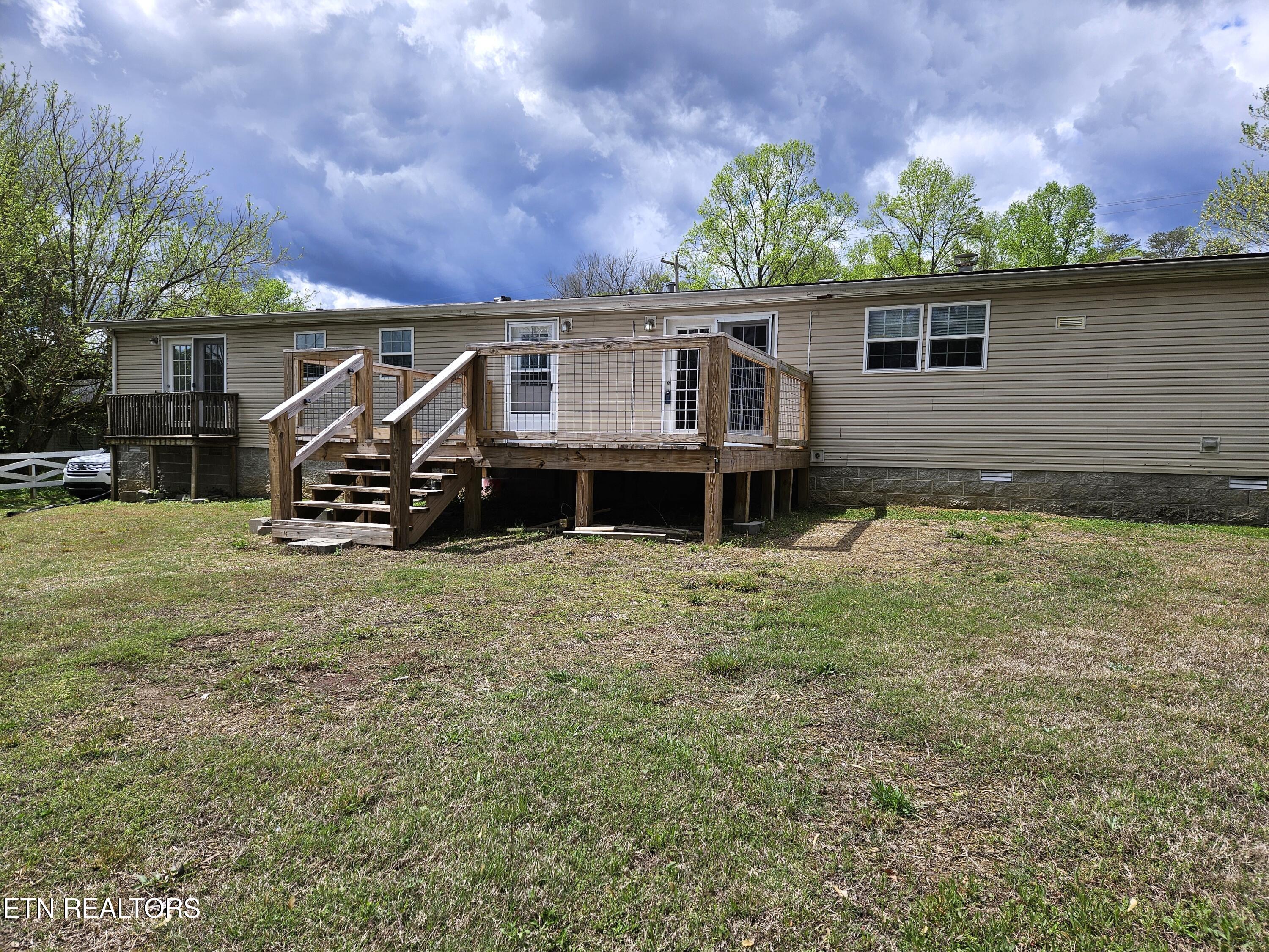 275 Ollis Road Oliver Springs, TN 37840 - Photo 23 of 26 Big back deck