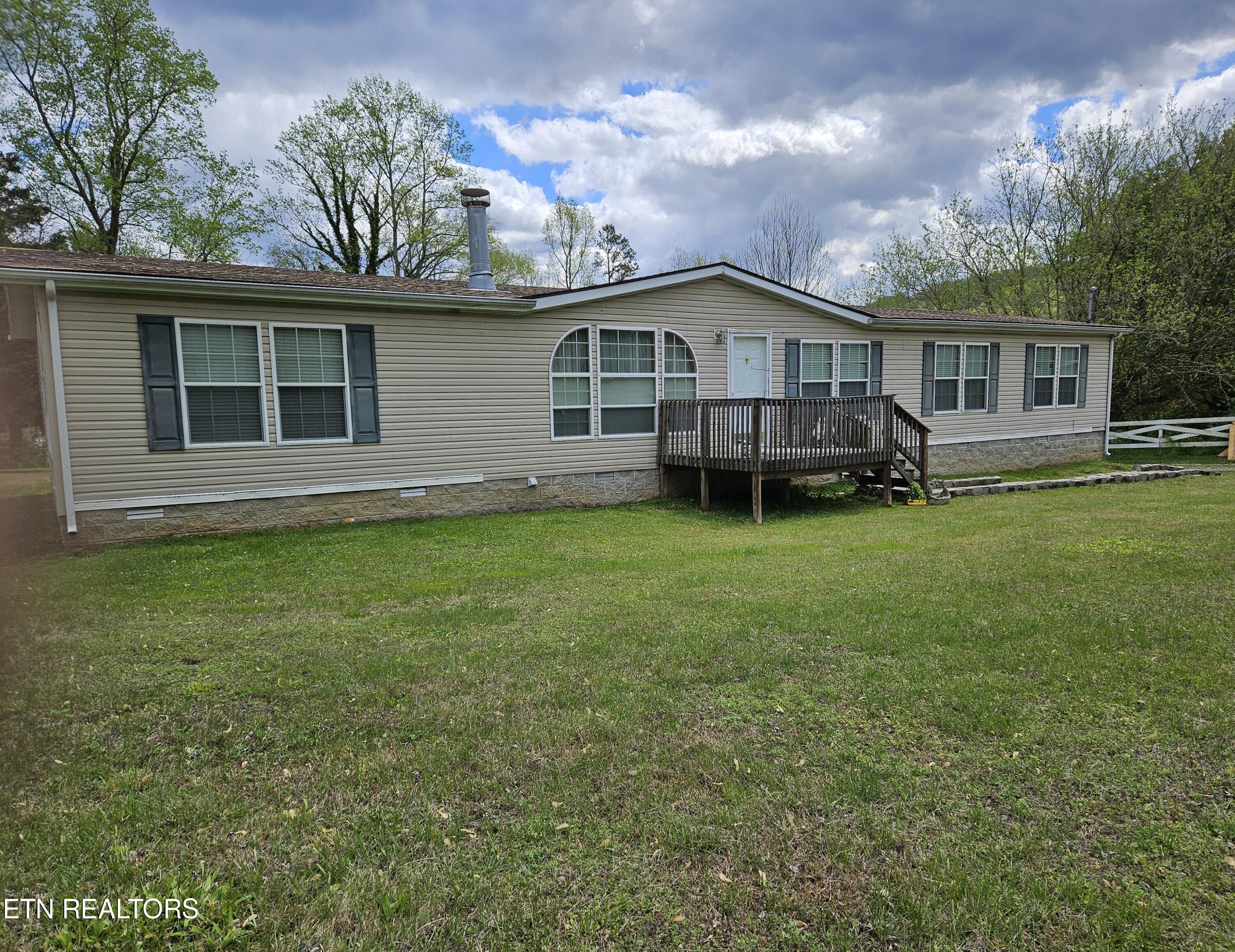 275 Ollis Road Oliver Springs, TN 37840 - Photo 26 of 26 Roof April 2024