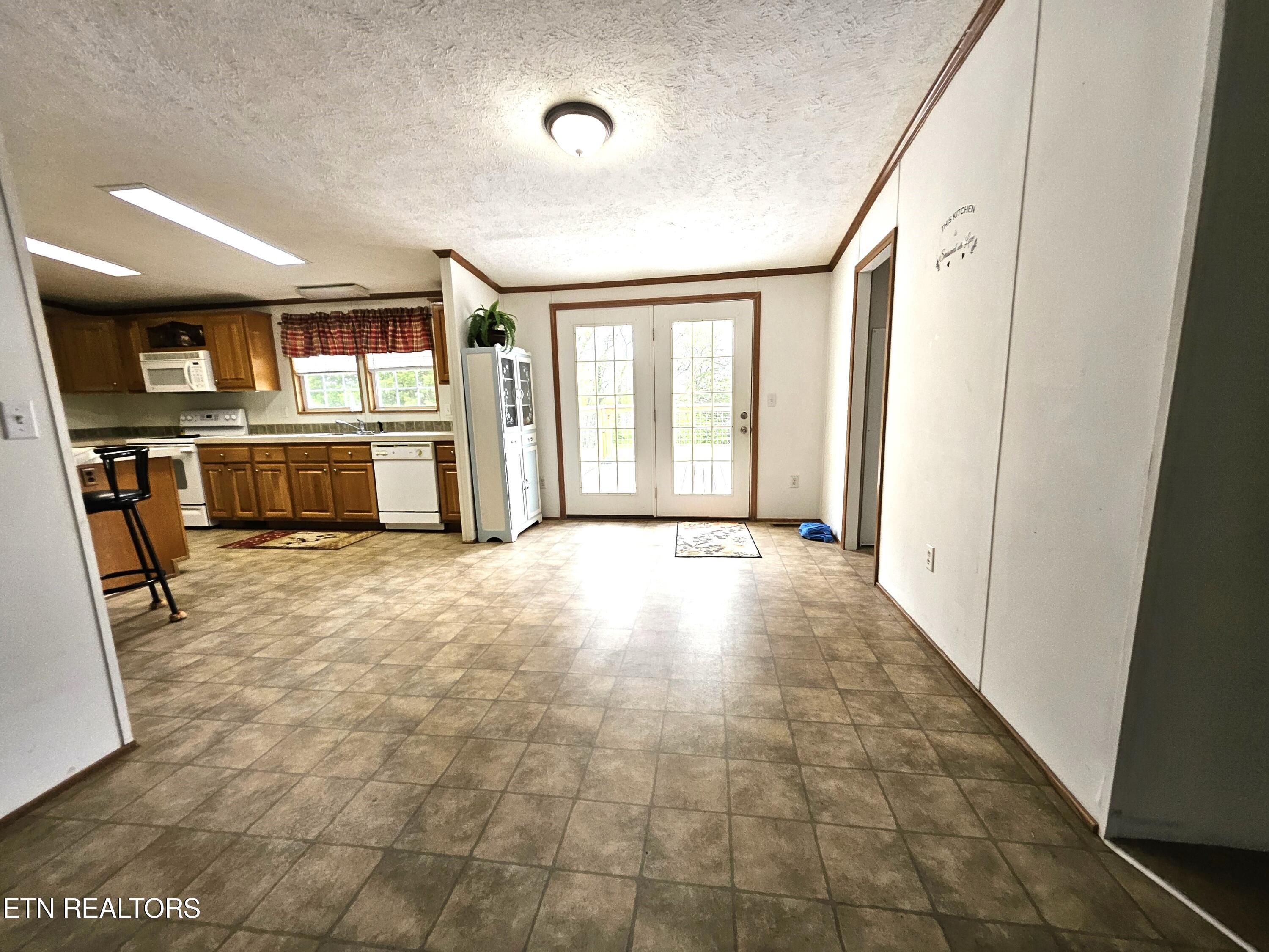 275 Ollis Road Oliver Springs, TN 37840 - Photo 6 of 26 Dining Room