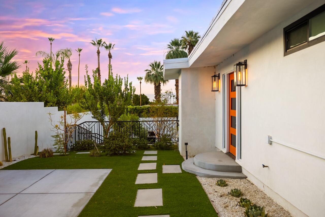 72870 Bel Air Road, Unit 3 Palm Desert, CA 92260 - Photo 24 of 35 a house view with a garden space