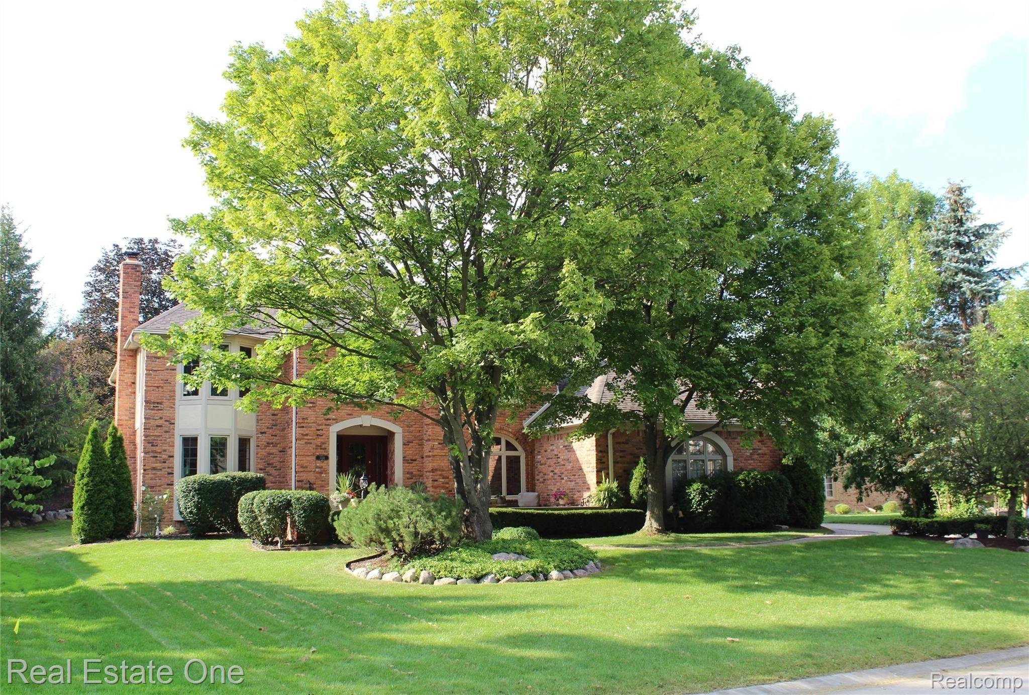 3316 Summit Ridge Drive Rochester, MI 48306 - Photo 2 of 61 2.JPG