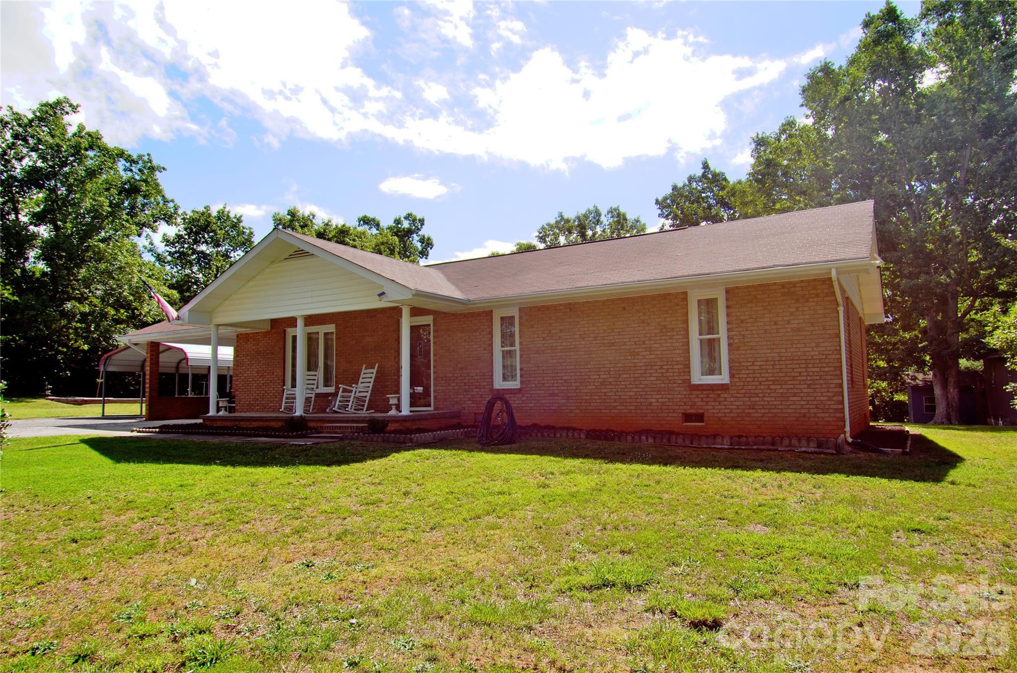 848 Deer Park Road Nebo, NC 28761 - Photo 3 of 33