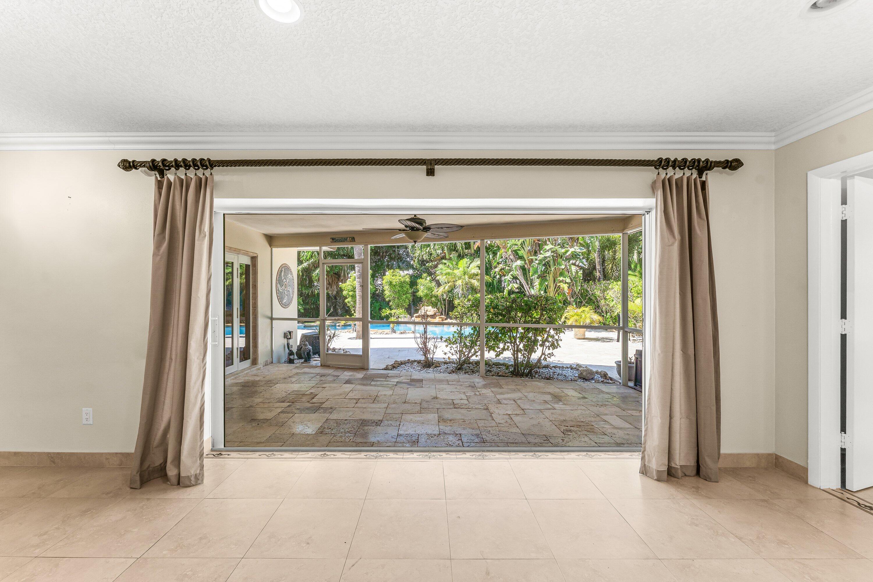 2301 Banyan Road Boca Raton, FL 33432 - Photo 11 of 48 028-2301BanyanRoad-BocaRaton-FL-33432-SM