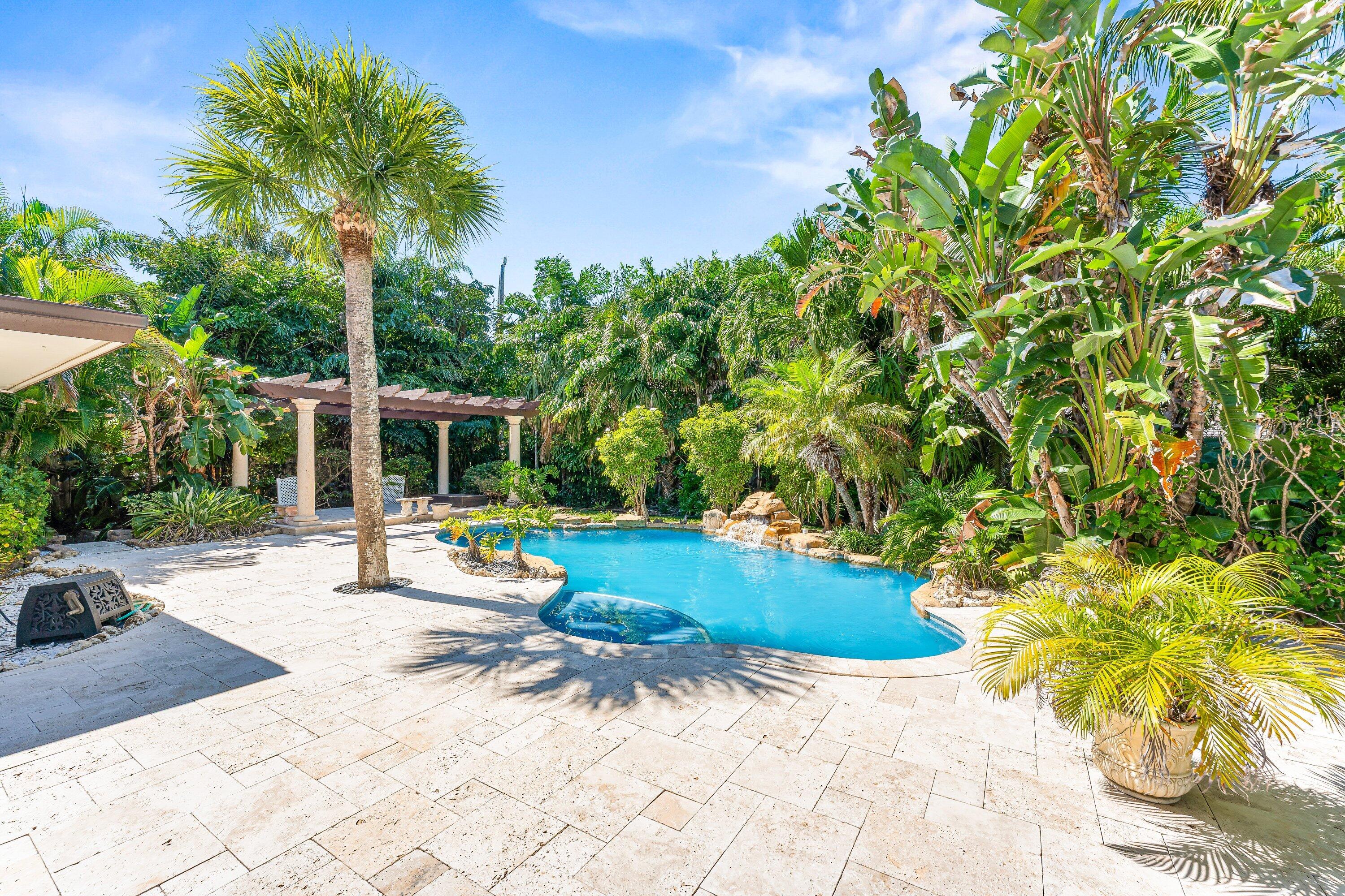 2301 Banyan Road Boca Raton, FL 33432 - Photo 30 of 48 035-2301BanyanRoad-BocaRaton-FL-33432-SM