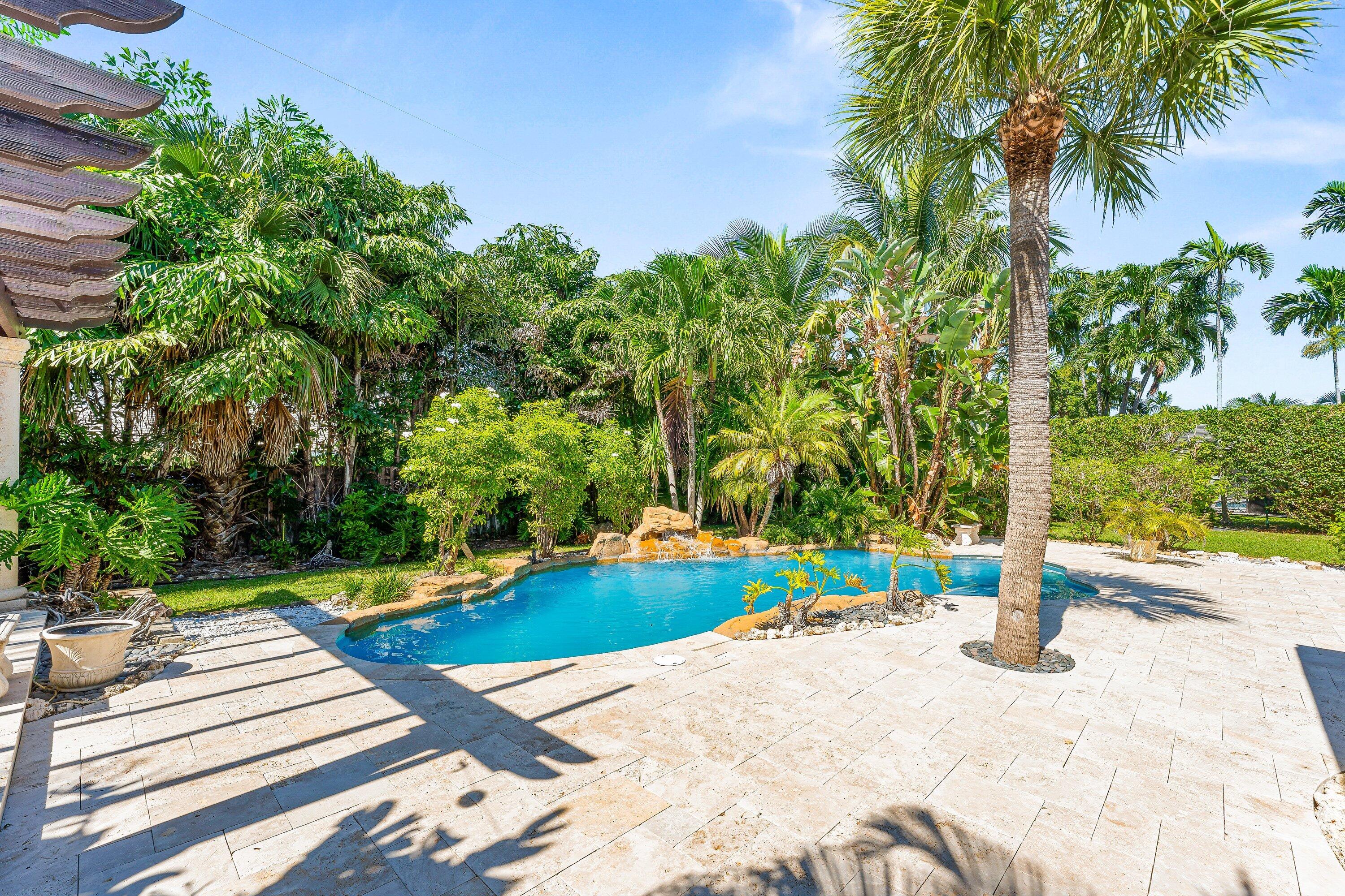 2301 Banyan Road Boca Raton, FL 33432 - Photo 31 of 48 037-2301BanyanRoad-BocaRaton-FL-33432-SM