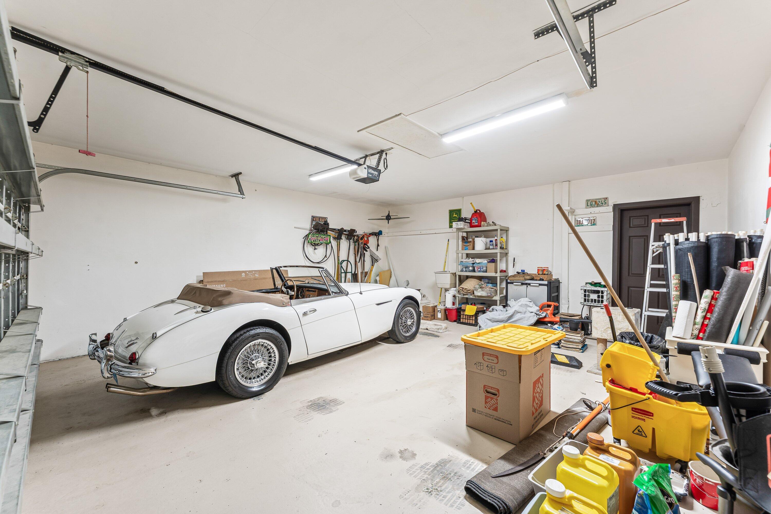 2301 Banyan Road Boca Raton, FL 33432 - Photo 41 of 48 026-2301BanyanRoad-BocaRaton-FL-33432-SM