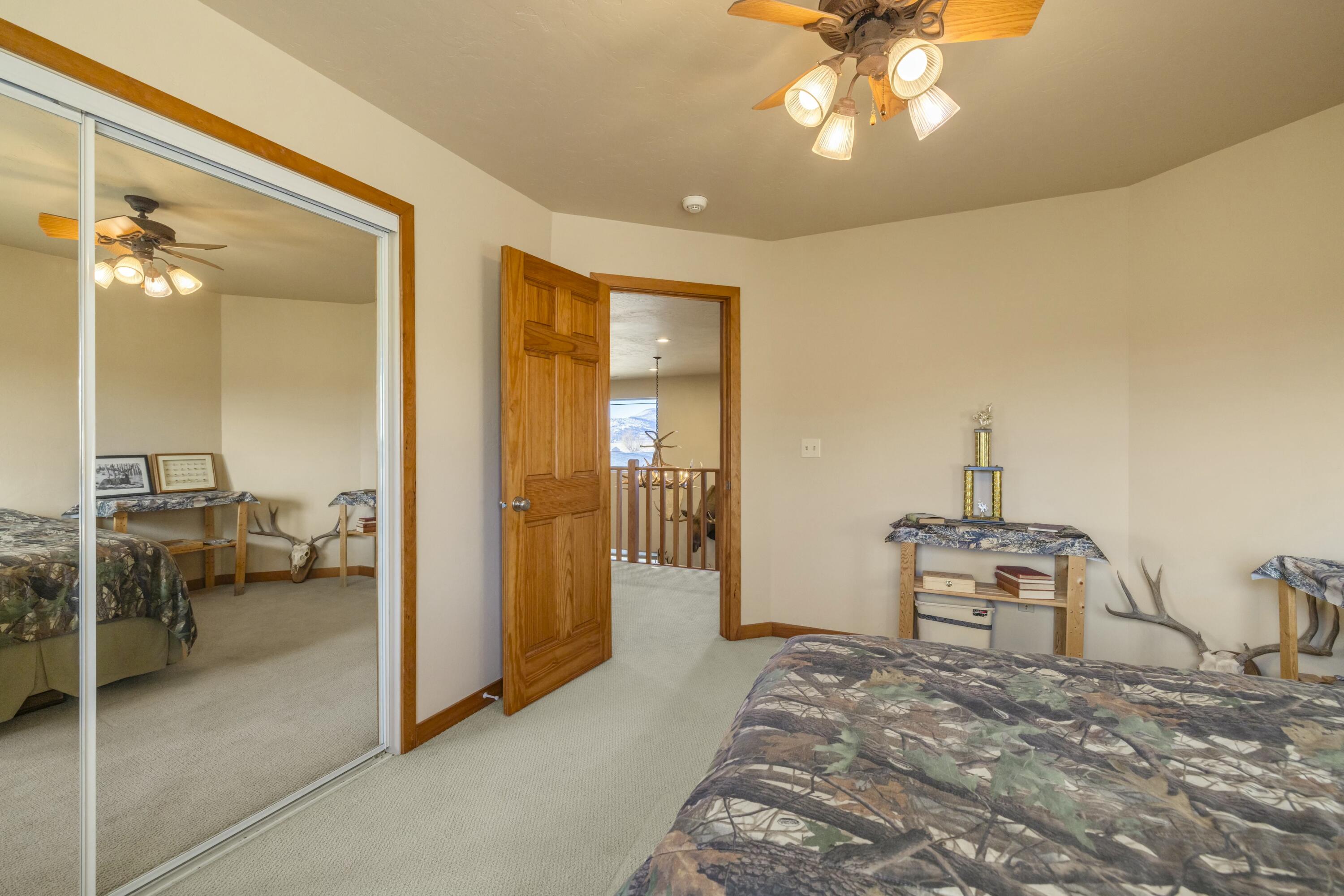 11251 Crystal Springs Road Klamath Falls, OR 97603 - Photo 30 of 64 bedroom