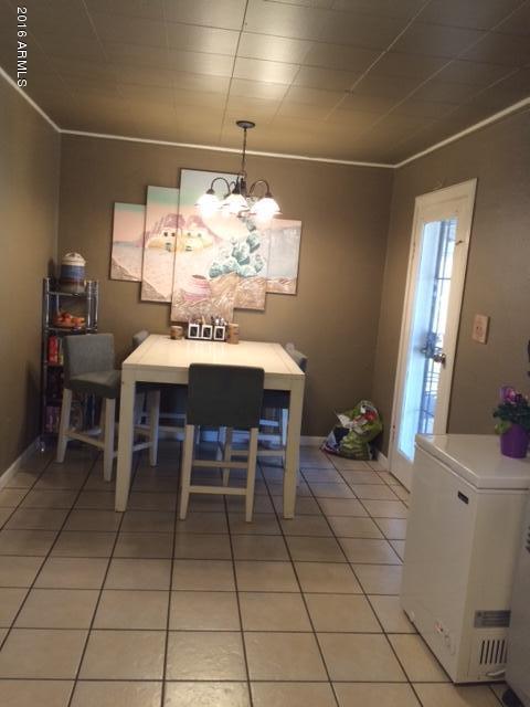 3745 West Osborn Road Phoenix, AZ 85019 - Photo 4 of 12 Osborn Kitchen 2