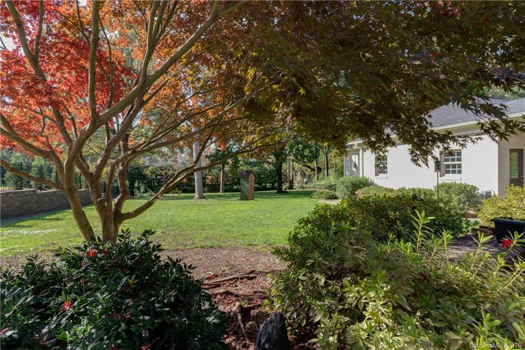 2310 Overhill Road Charlotte, NC 28211 - Photo 27 of 33 Gallery Image 27