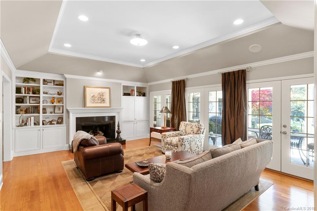 2310 Overhill Road Charlotte, NC 28211 - Photo 7 of 33 Gallery Image 7