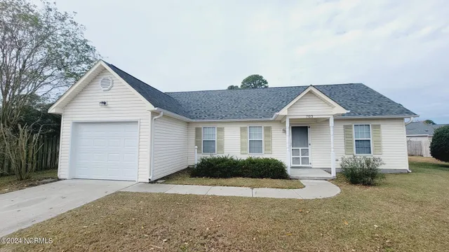 $1,884 | 703 Nut Bush Court, Wilmington, NC 28411