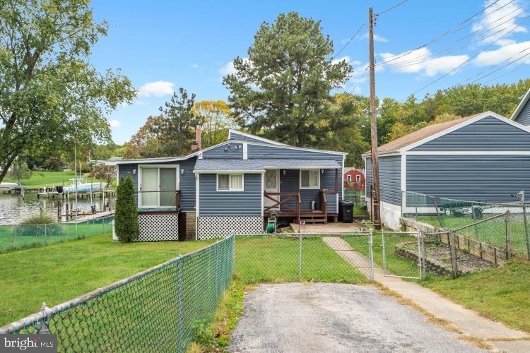 338 Sassafras Road Essex, MD 21221 - Photo 5 of 46