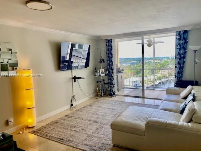 $2,000 | 1391 South Ocean Boulevard, Unit 1104, Pompano Beach, FL 33062