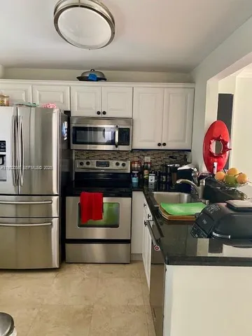 $2,000 | 1391 South Ocean Boulevard, Unit 1104, Pompano Beach, FL 33062