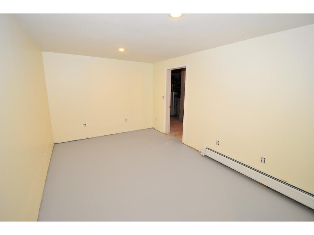 104 Renshaw Road Weare, NH 03281 - Photo 20 of 22 Gallery Image 20