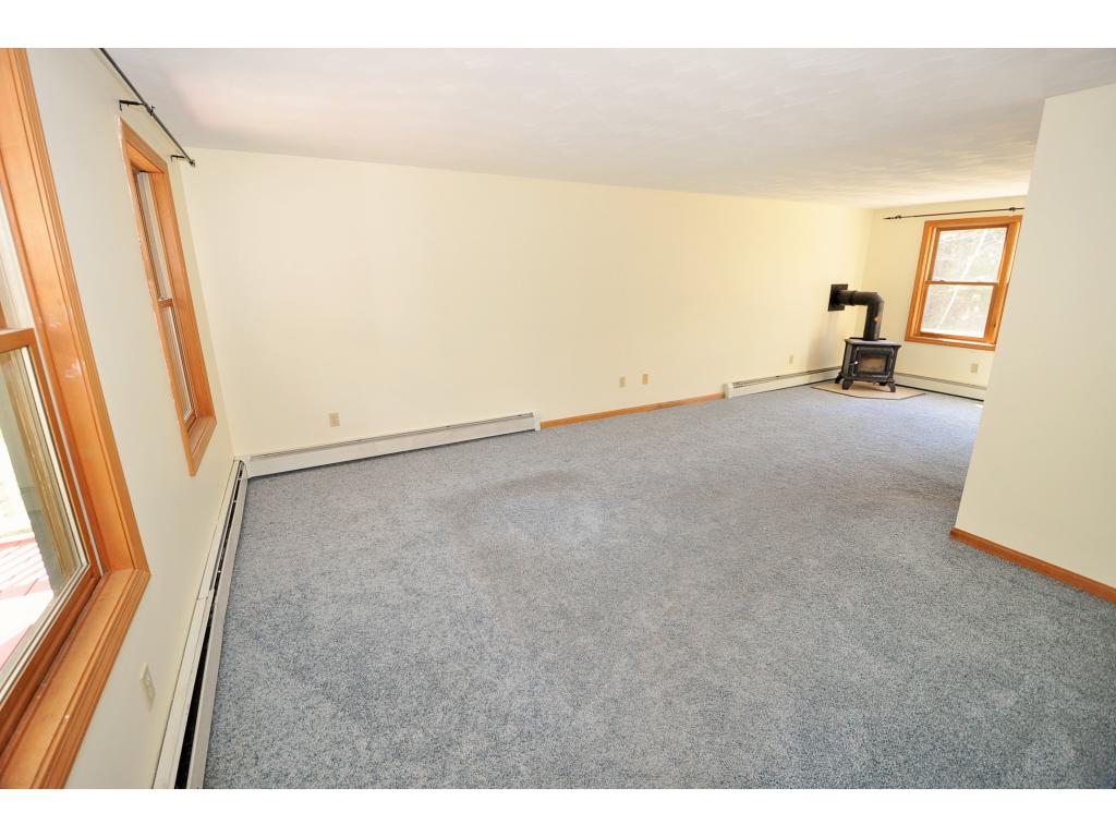 104 Renshaw Road Weare, NH 03281 - Photo 9 of 22 Gallery Image 9