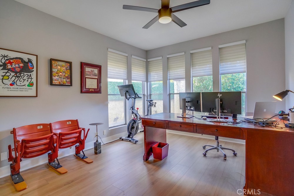 615 Edith Way Long Beach, CA 90807 - Photo 12 of 65 Office/bedroom flex space