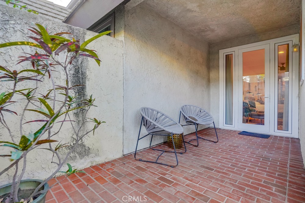 615 Edith Way Long Beach, CA 90807 - Photo 16 of 65 a outdoor view with a sitting space