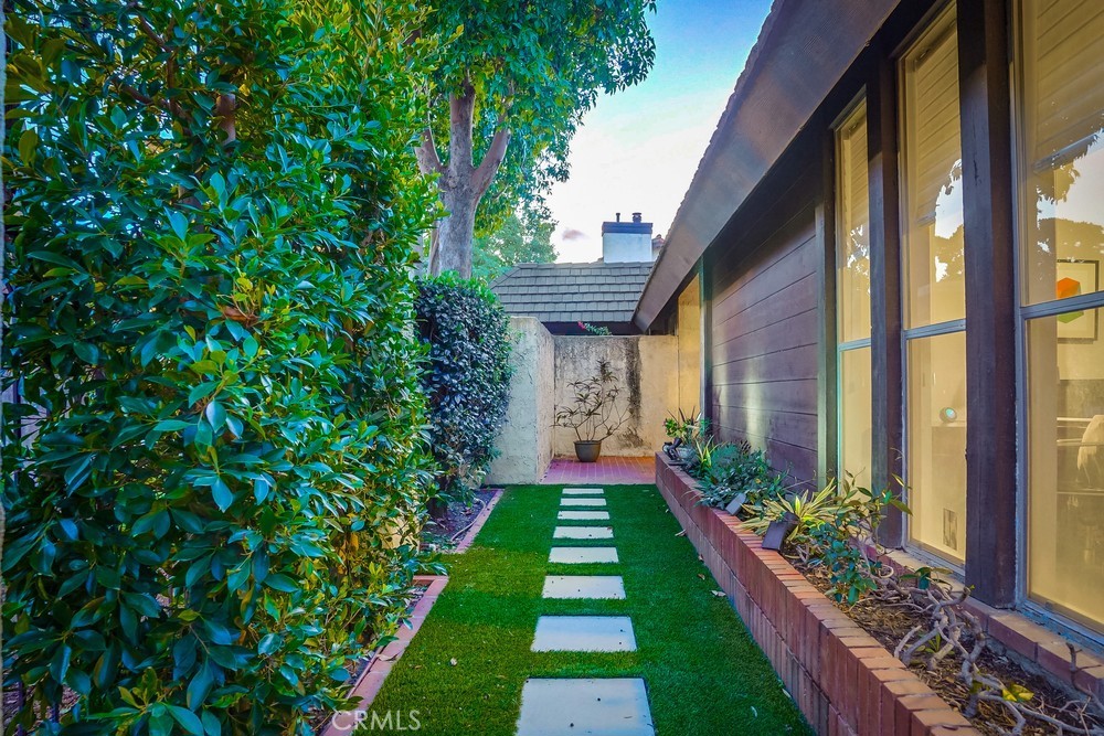 615 Edith Way Long Beach, CA 90807 - Photo 36 of 65 a view of yard with patio