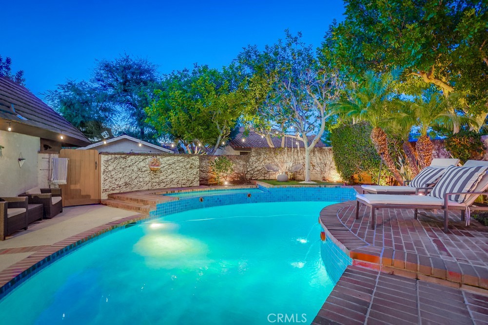 615 Edith Way Long Beach, CA 90807 - Photo 53 of 65 a view of a backyard with sitting area