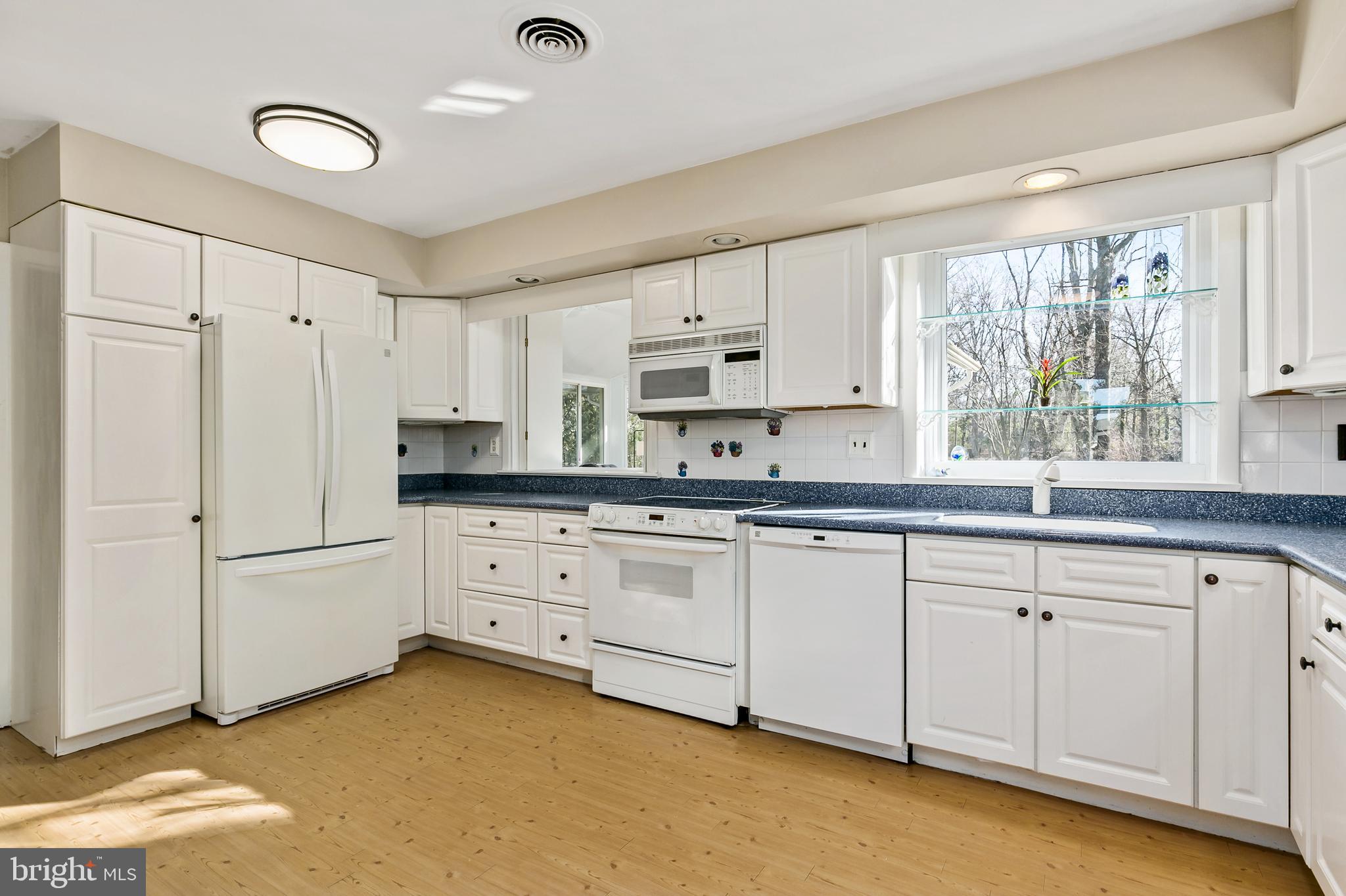 314 Bridgeboro Road Moorestown, NJ 08057 - Photo 15 of 36