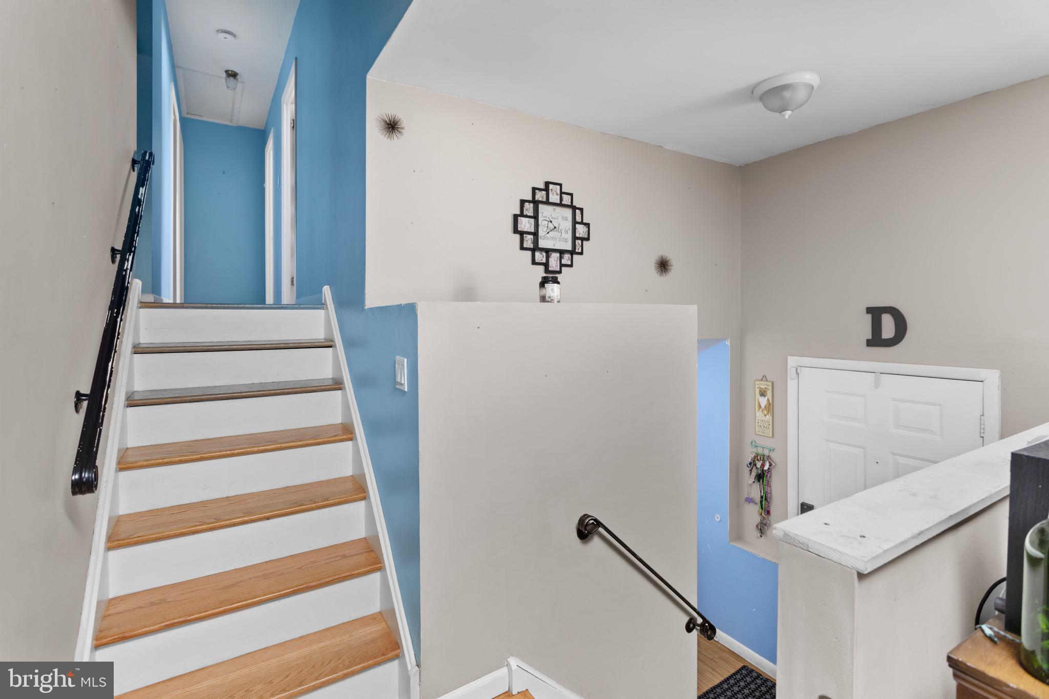 809 Woodlane Road Edgewater Park, NJ 08010 - Photo 5 of 30