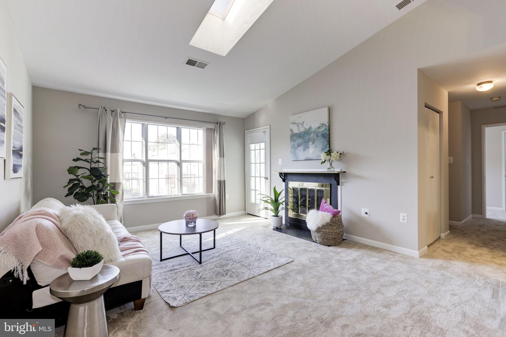 7817 Harrowgate Circle, Unit 155 Springfield, VA 22152 - Photo 4 of 18