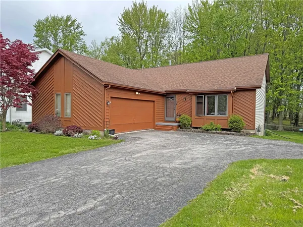 $189,900 | 50 Dolman Drive, Gates, NY 14624