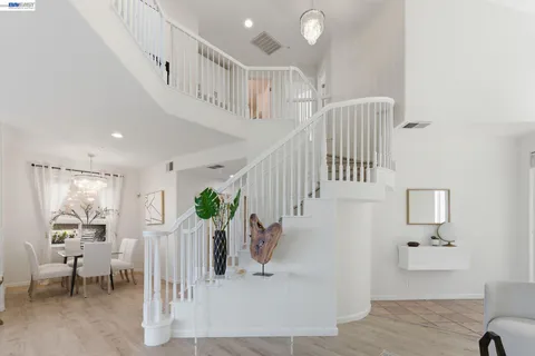 $1,880,000 | 5630 Highcrest Court, Pleasanton, CA 94588