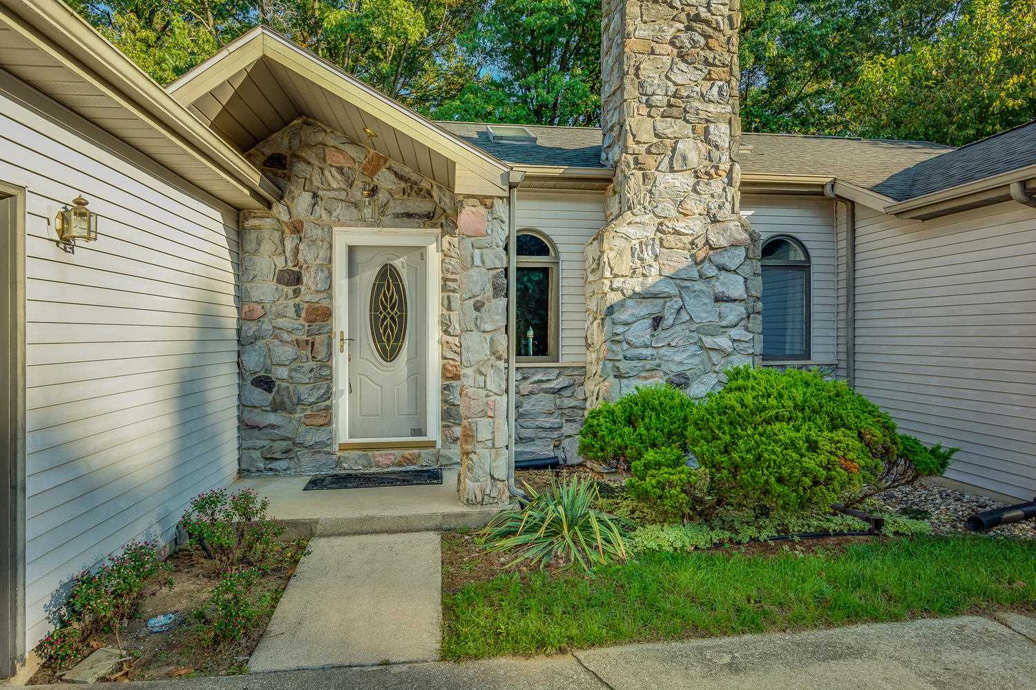 17427 Woodhurst Road Granger, IN 46530 - Photo 3 of 34 Gallery Image 3