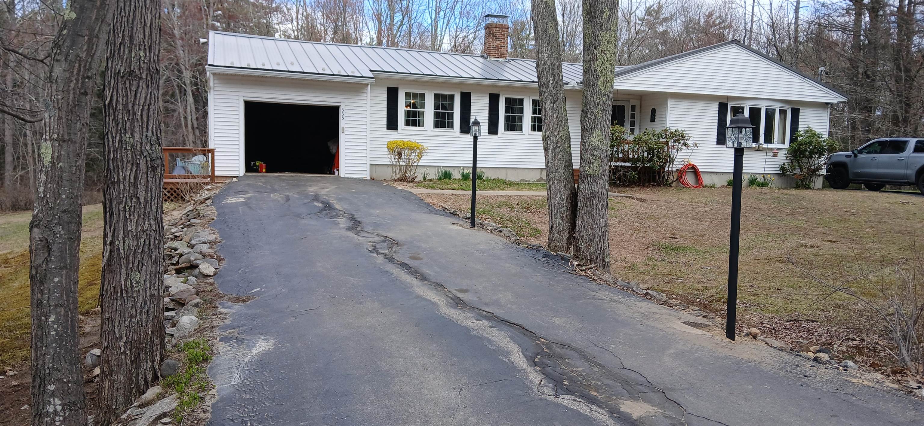 335 Chestnut Hill Road Farmington, NH 03835 - Photo 3 of 52