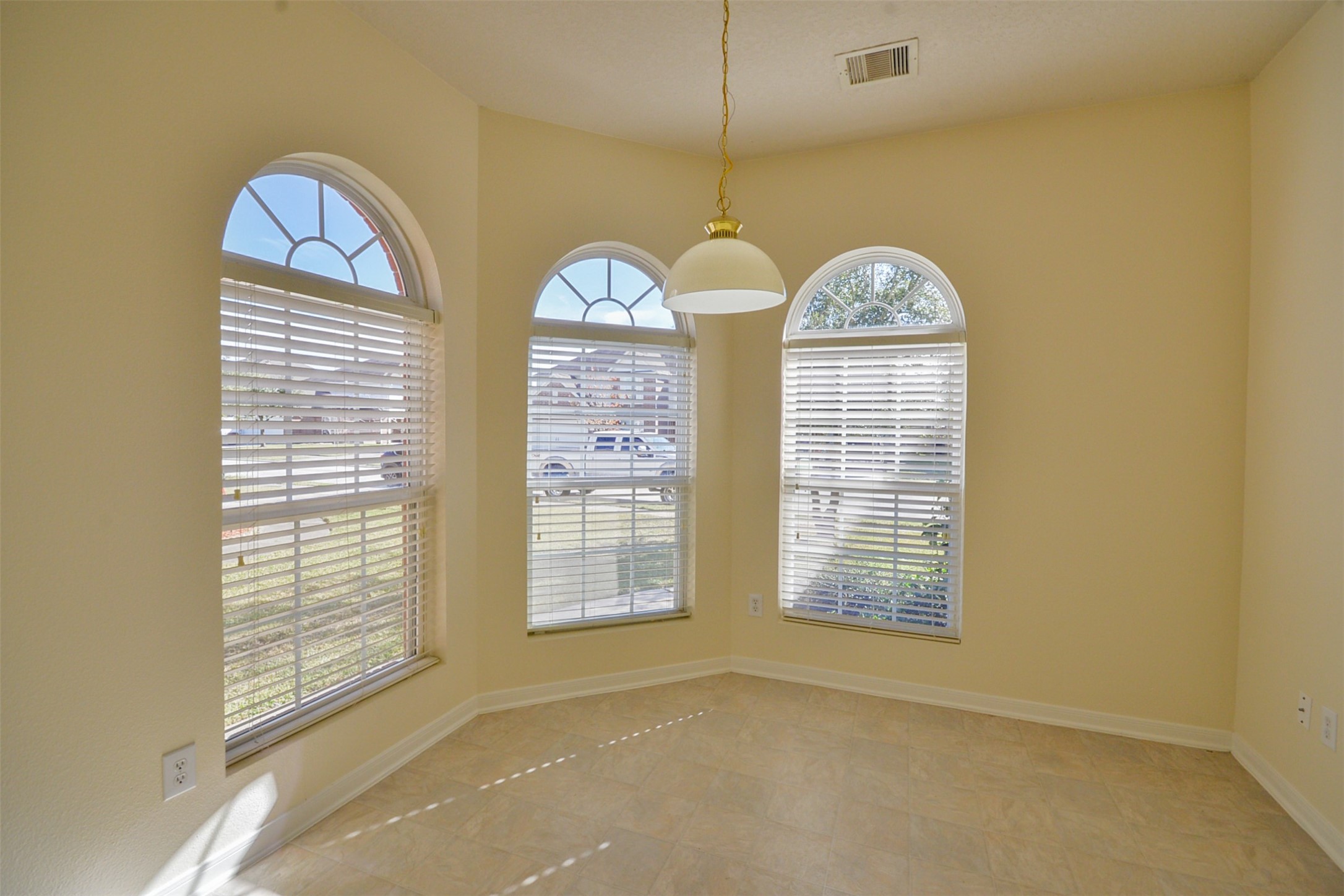 4819 Dappled Grove Trail Humble, TX 77346 - Photo 11 of 20 a view of a livingroom with furniture and window