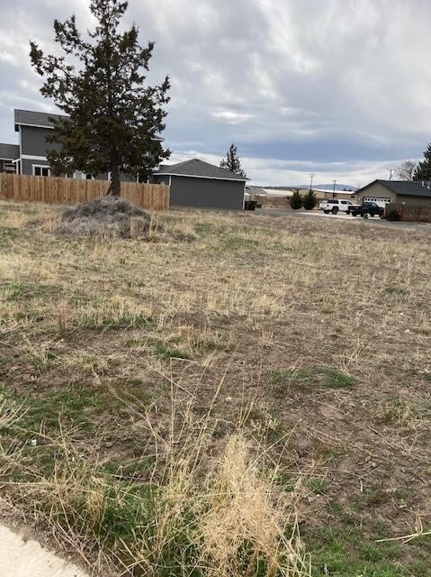 Northeast Colleen Road Prineville, OR 97754 - Photo 8 of 10 002