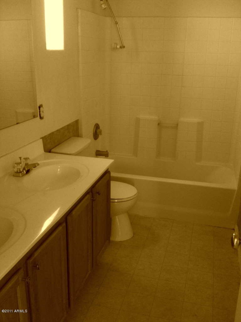 13188 West Redfield Road Surprise, AZ 85379 - Photo 7 of 16 5