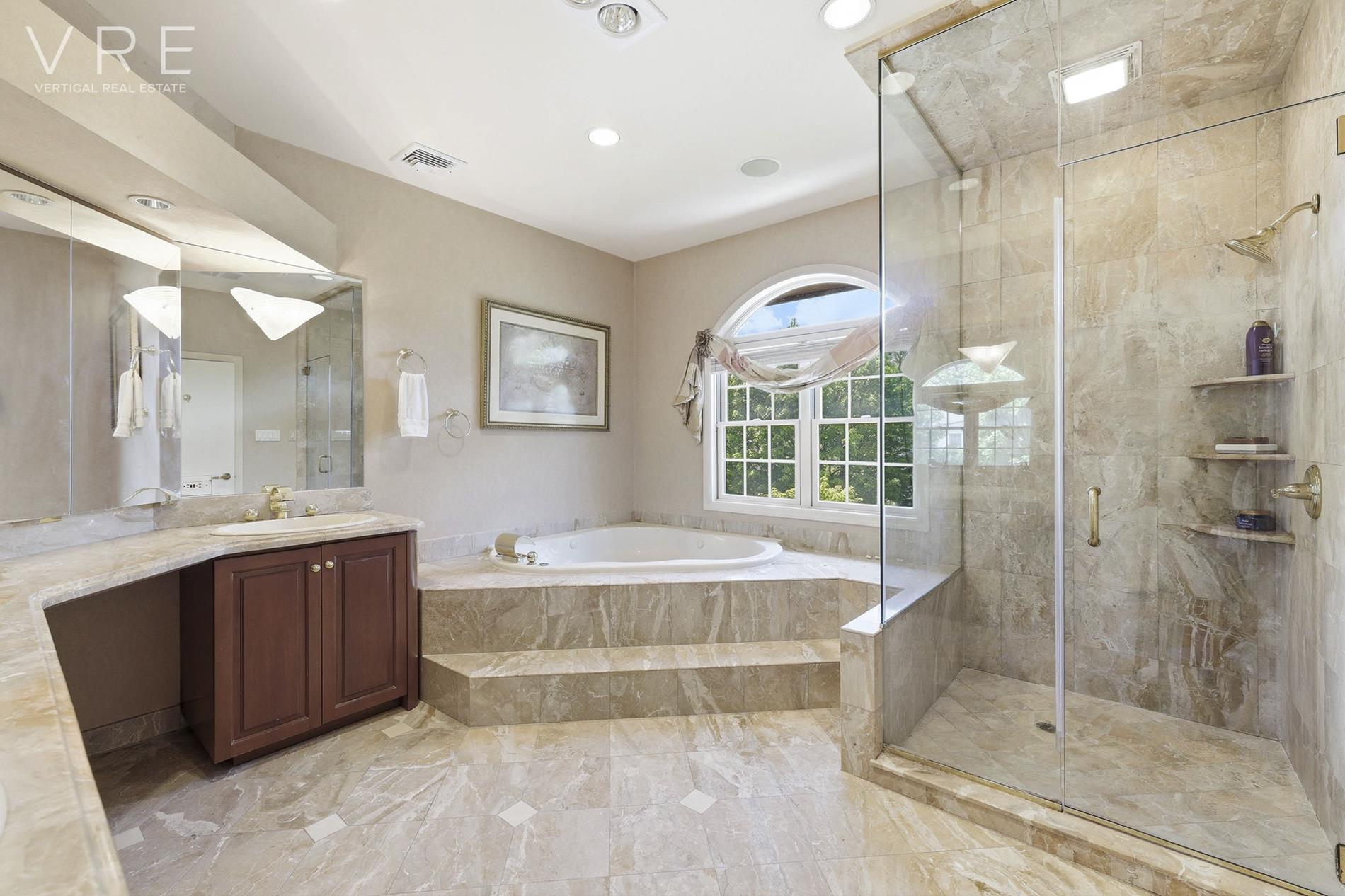 3411 Country Club Road Bronx, NY 10465 - Photo 13 of 25