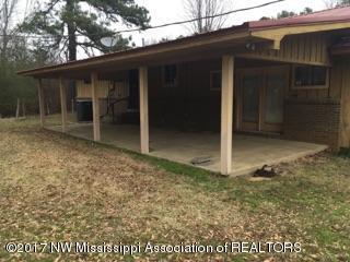 1745 Chapel Hill Road Pope, MS 38658 - Photo 25 of 32 IMG_3169