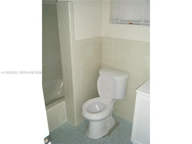 $3,300 | 107 Allen Road, West Park, FL 33023