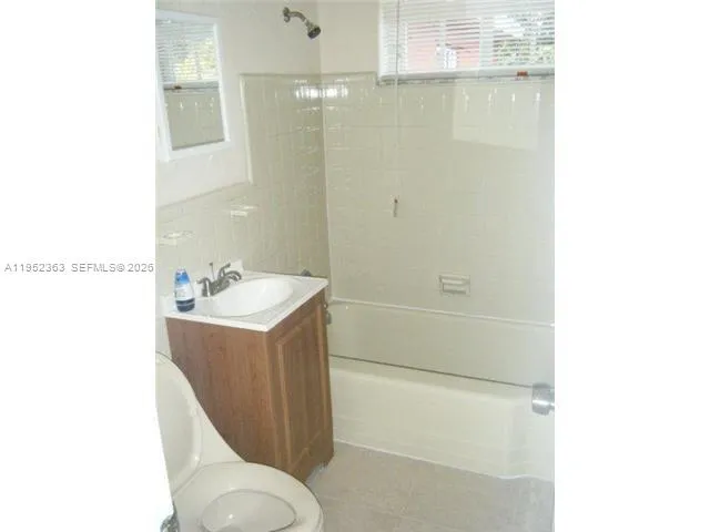 $3,300 | 107 Allen Road, West Park, FL 33023