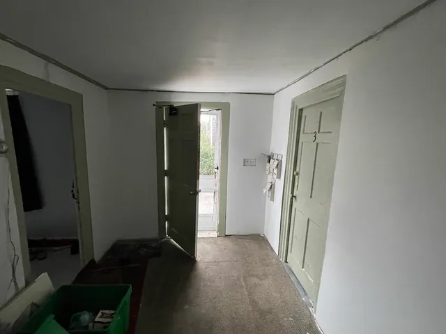 a view of a storage & utility room