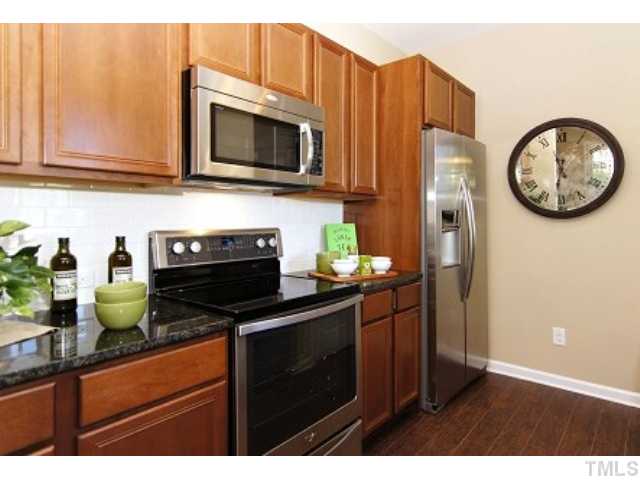 729 Wickham Ridge Road Apex, NC 27539 - Photo 4 of 25 (Photo of model. Options/selections may vary; ask onsite agent for details.)