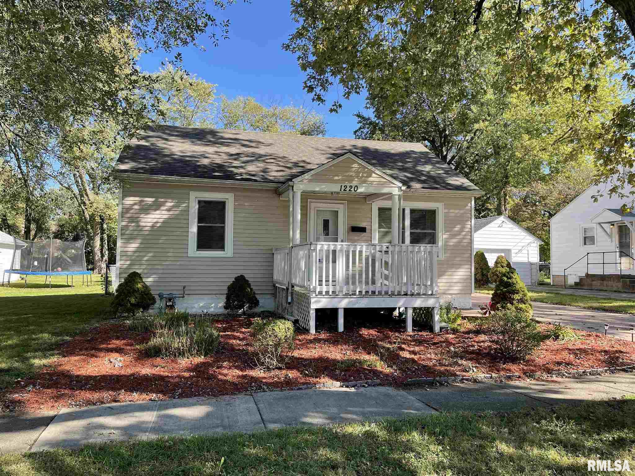 1220 North Rutledge Street Springfield, IL 62702 - Photo 1 of 15
