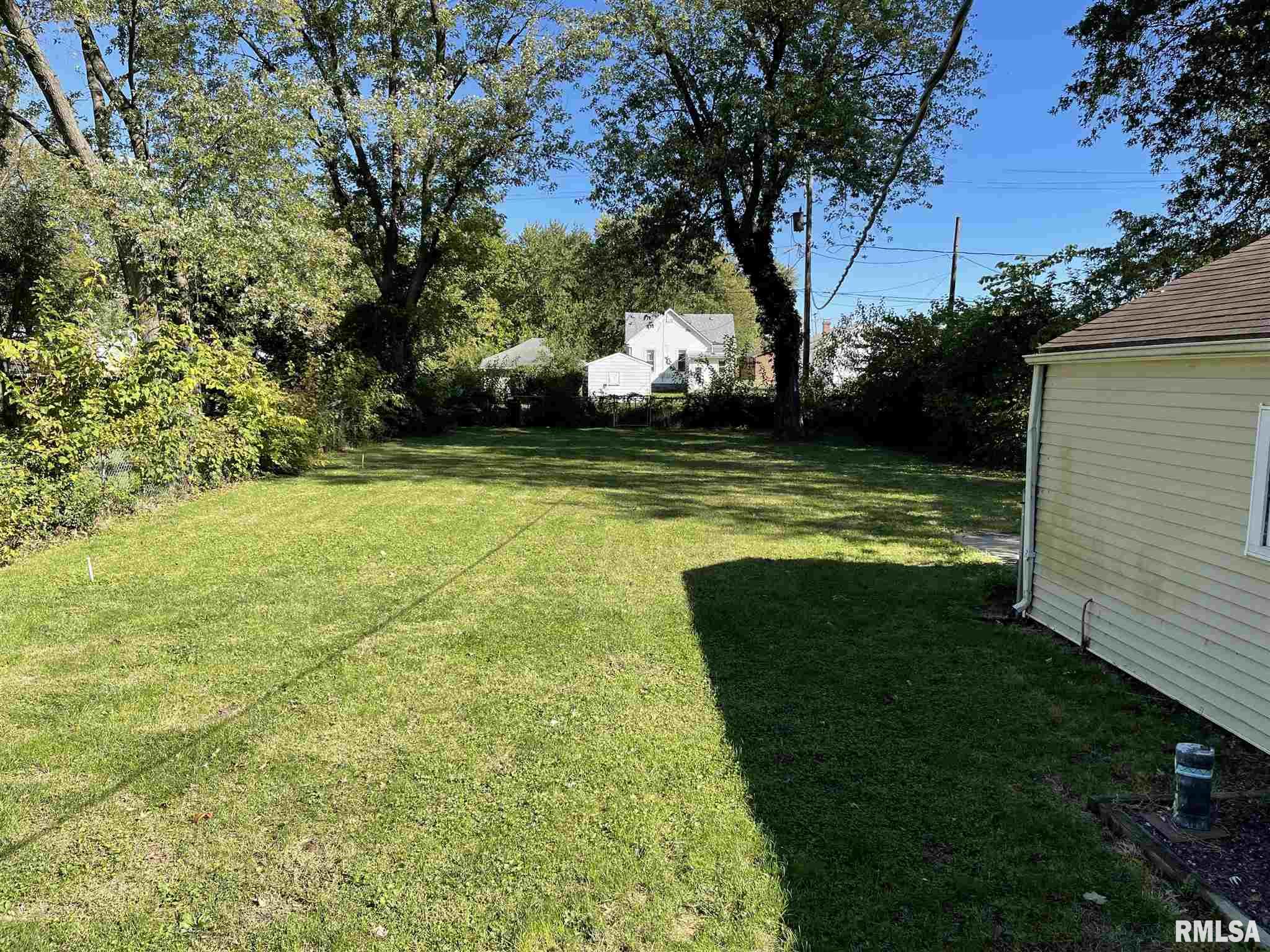 1220 North Rutledge Street Springfield, IL 62702 - Photo 12 of 15