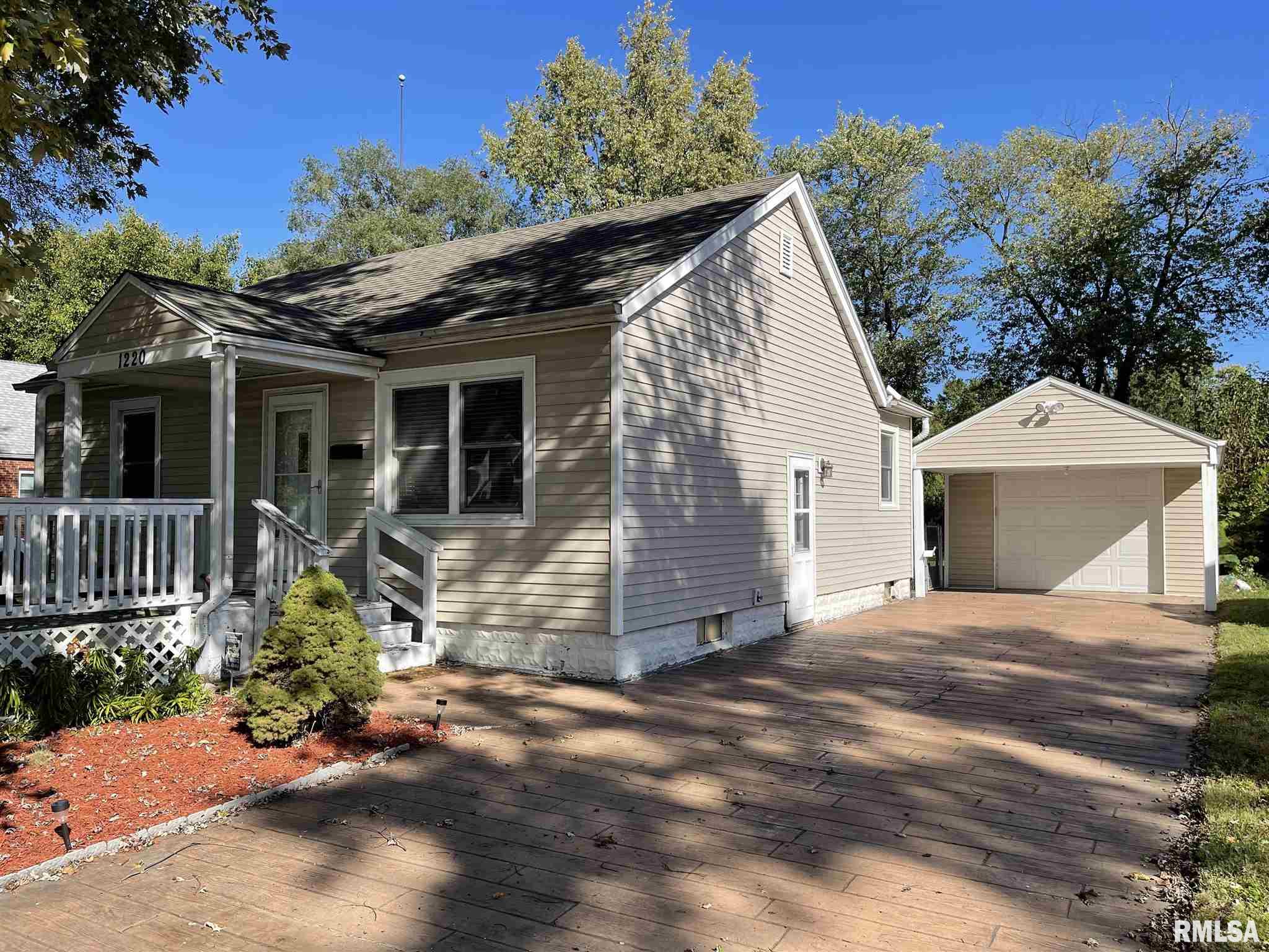 1220 North Rutledge Street Springfield, IL 62702 - Photo 3 of 15