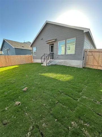 $1,500 | 1026 Soapstone Pass, Maxwell, TX 78656