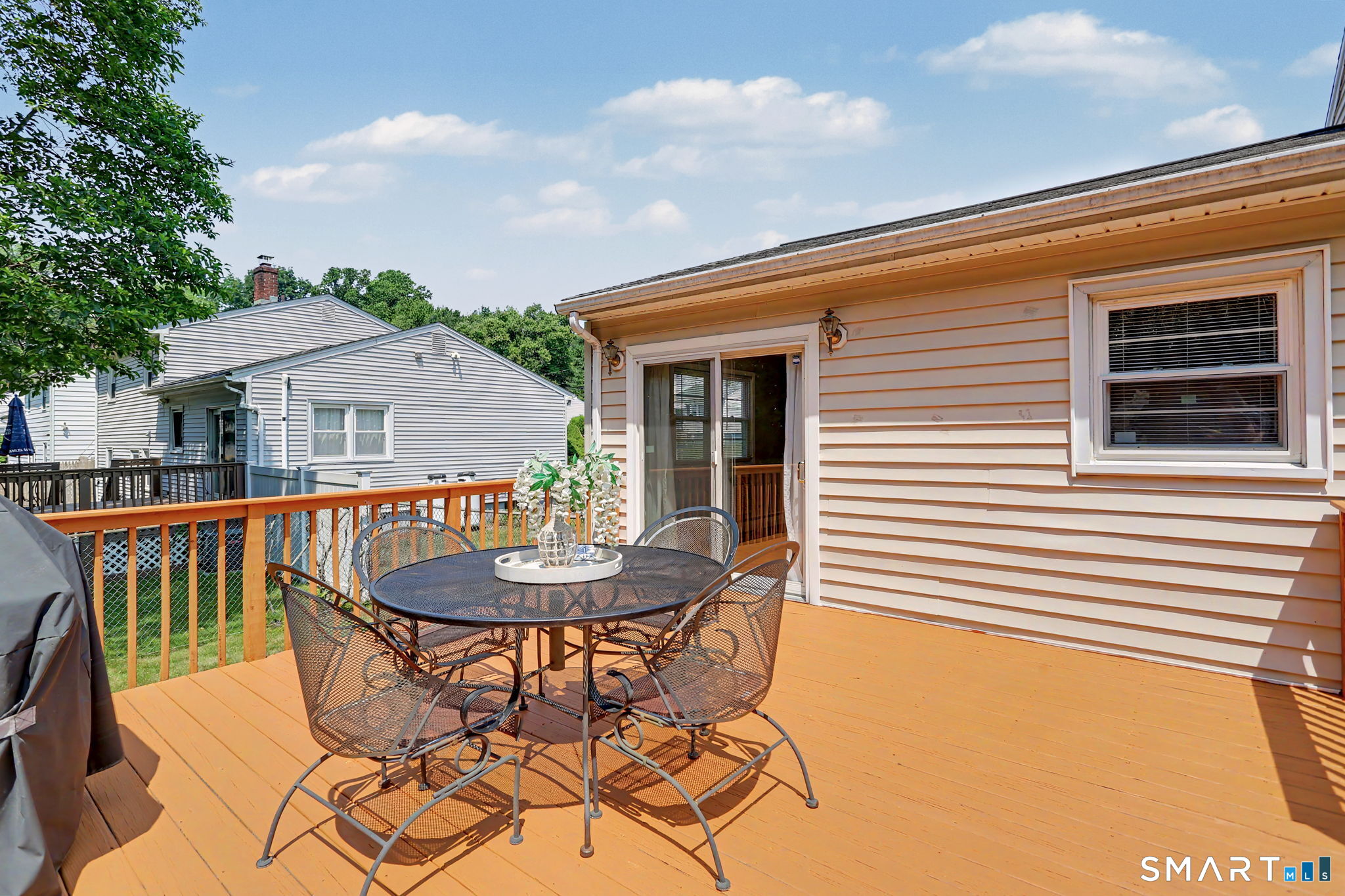 143 Ranch Drive Bridgeport, CT 06606 - Photo 24 of 32